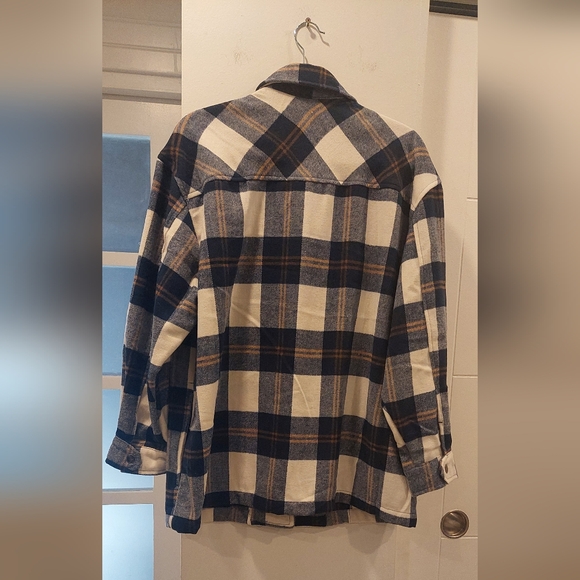 Navy Plaid Utility Jacket for Women - Picture 6 of 7